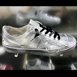 Worn once silver golden goose metallic sneakers. Perfect condition.